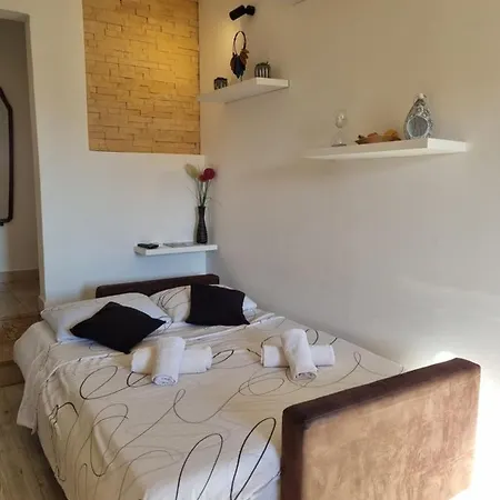 Bruno'S Poolside Retreat Apartment Trogir Exterior photo