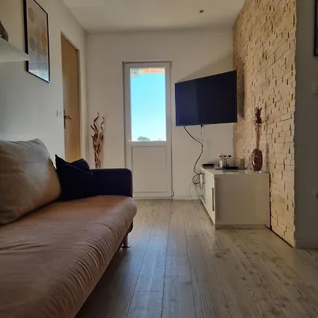 Bruno'S Poolside Retreat Apartment Trogir Exterior photo