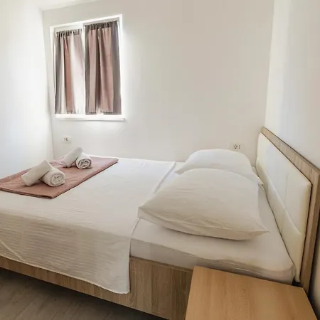 Bruno'S Poolside Retreat Apartment Trogir Exterior photo