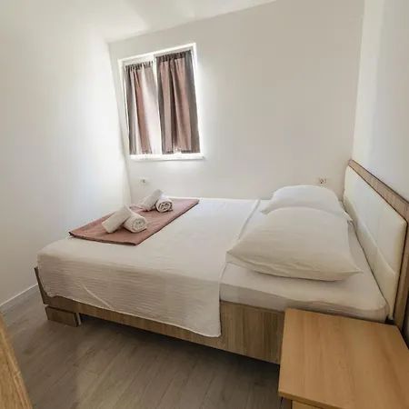Bruno'S Poolside Retreat Apartment Trogir Exterior photo