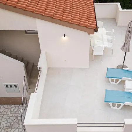 Bruno'S Poolside Retreat Apartment Trogir Exterior photo
