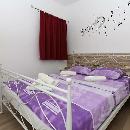 Bruno'S Poolside Retreat Apartment Trogir Exterior photo