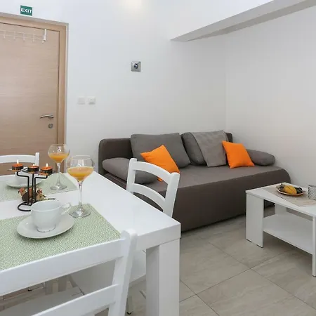 Bruno'S Poolside Retreat Apartment Trogir Exterior photo