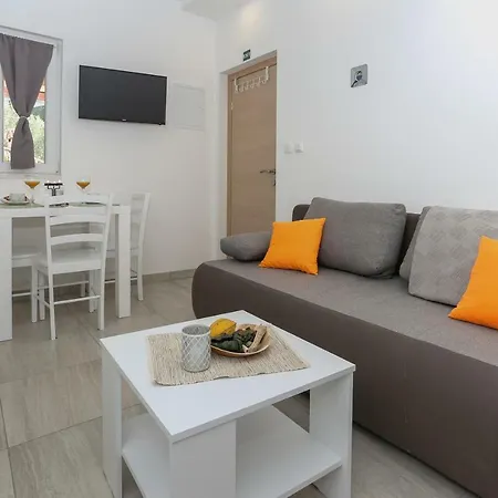 Bruno'S Poolside Retreat Apartment Trogir Exterior photo